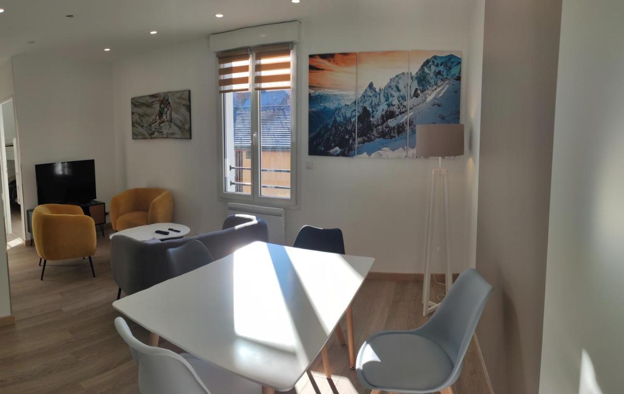 Joli appartement rénové avec terrasse Brides-les-Bains Esterno foto